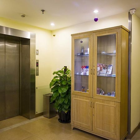 Home Inn Shanghai Lujiabang Road Metro Station 外观 照片